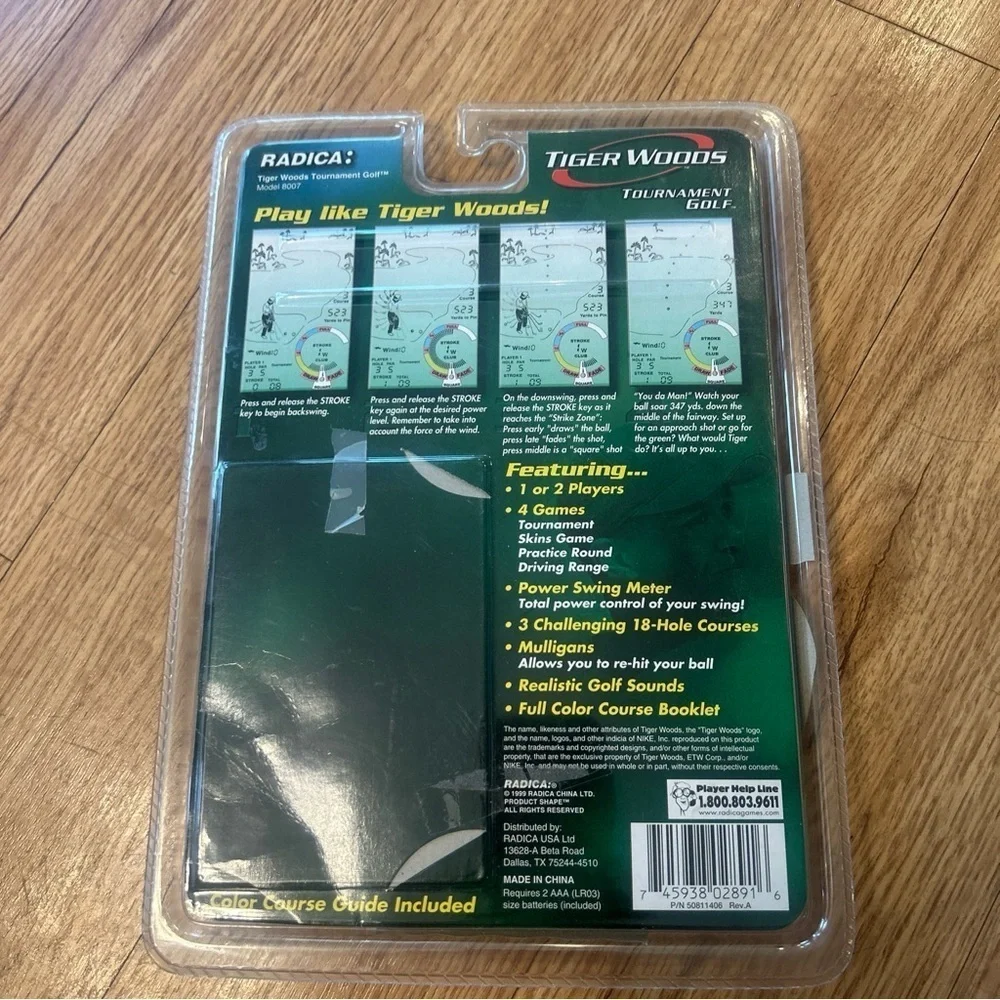 Vintage 1999 Tiger Woods Radica Tournament Golf Handheld Electronic Video Game
